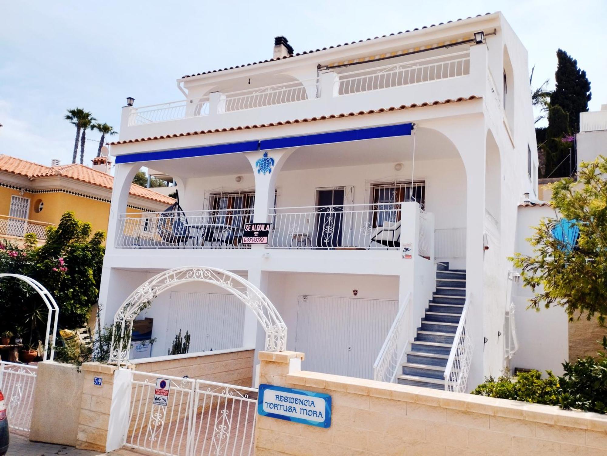 Masaje Profesional Incluido En El Precio Del Alojamiento Calabardina Exterior foto